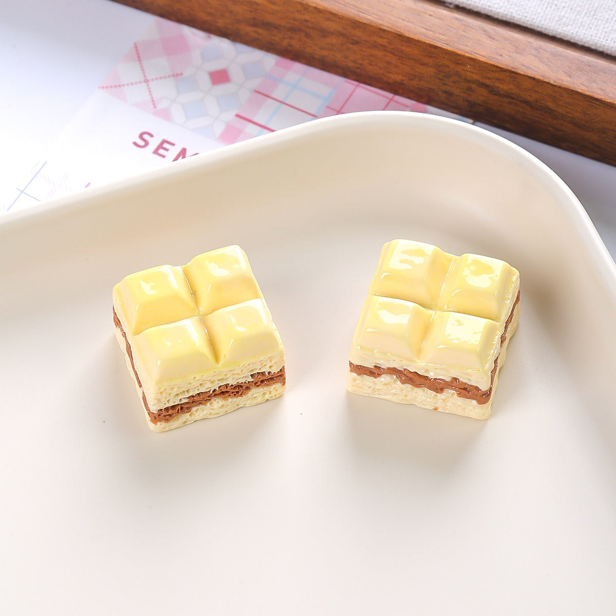 High-quality realistic miniature cakes and cookies