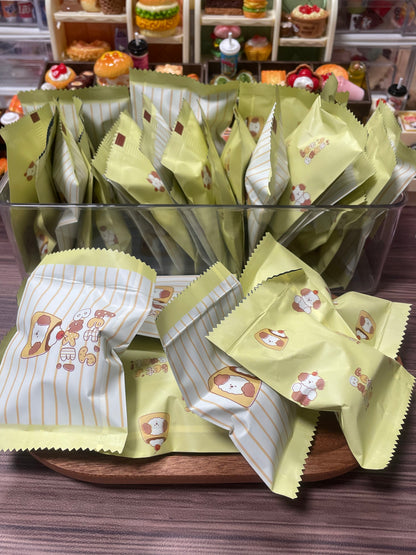 Miniatures surprise bag
