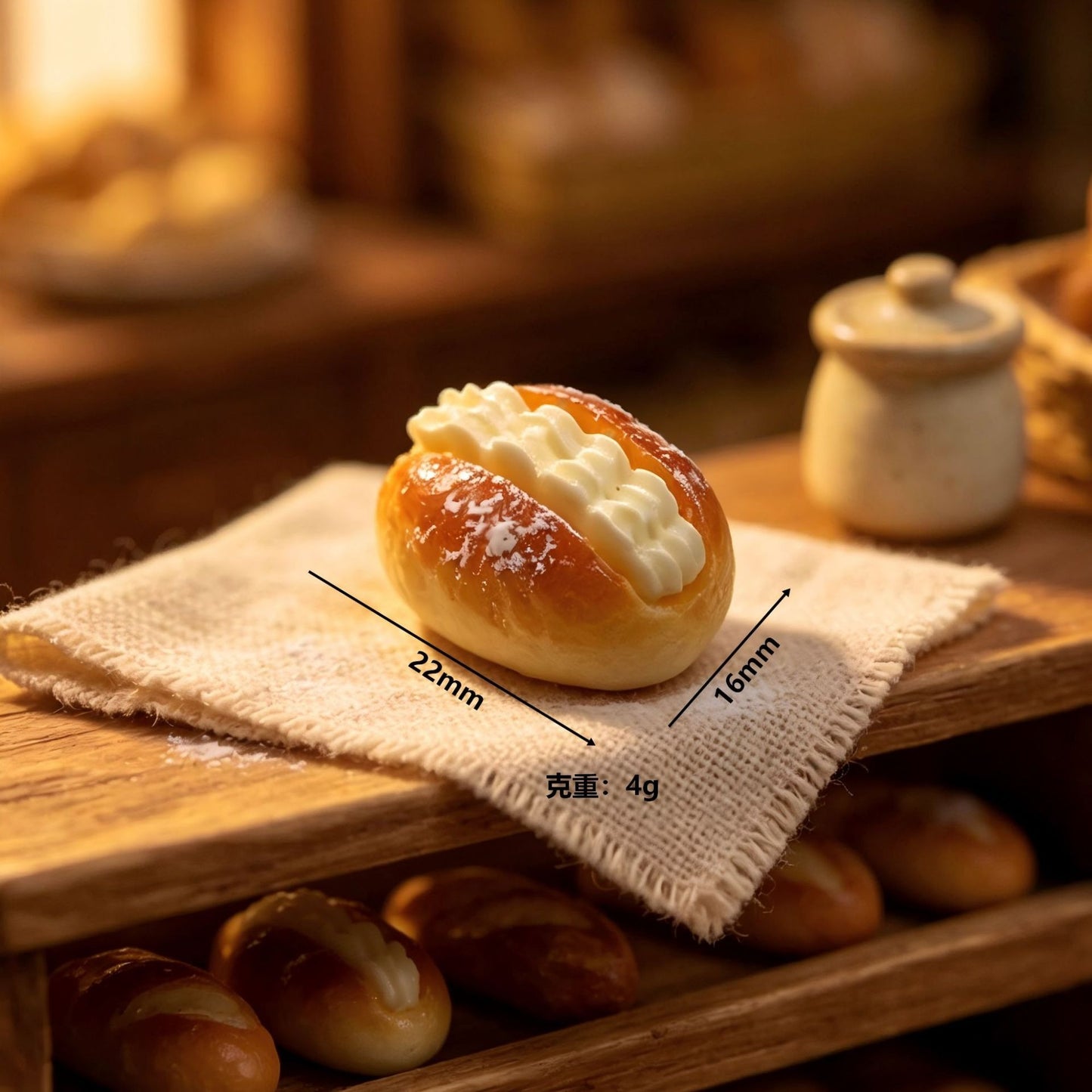 Cream-filled bread (realistic replica)