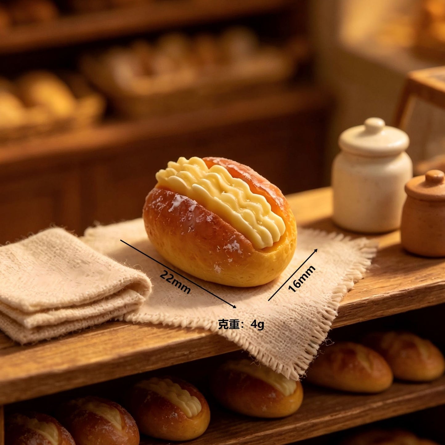 Cream-filled bread (realistic replica)
